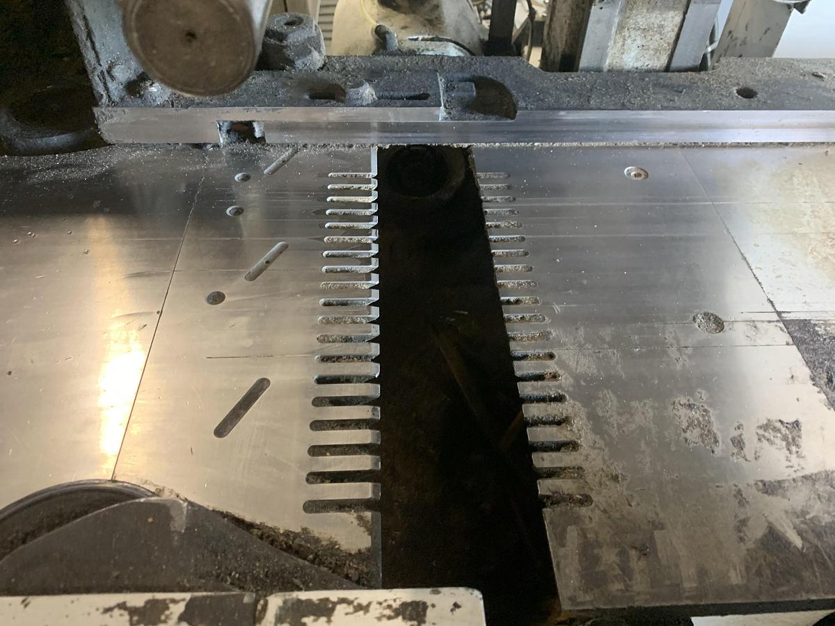 Used WEINIG POWERMAT-1000, 12", 7-HEAD MOULDER