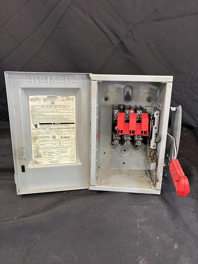 Used LOT OF VARIOUS ELECTRIC DISCONECTS AND PANAL BOXES