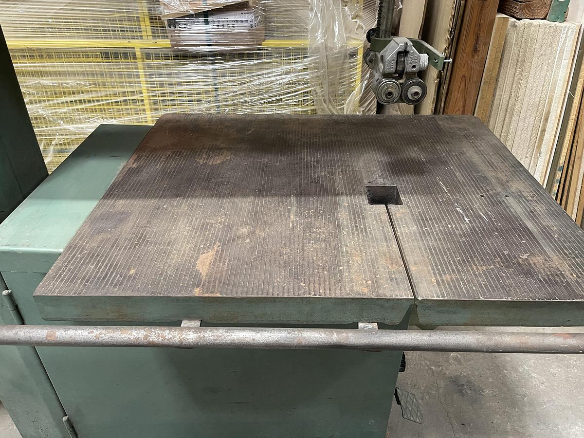 Used MEBER SR-800, 32" BANDSAW