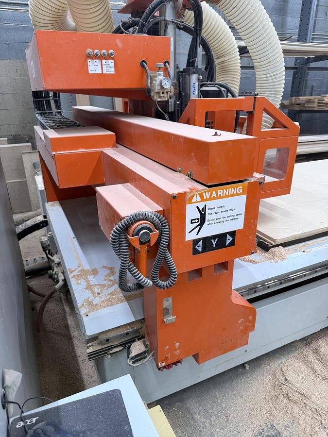 Used ANDERSON OMNITECH SELEXX-ECO 4FT x 8FT CNC ROUTER