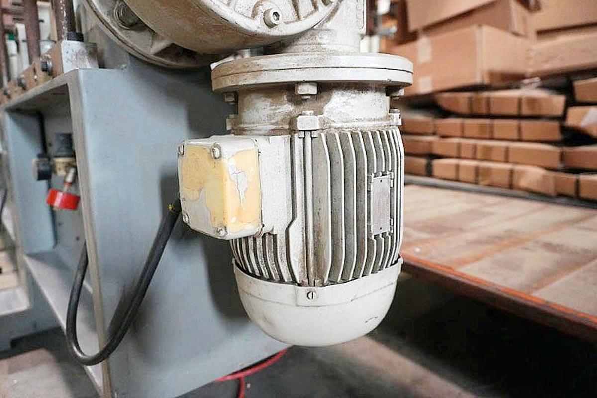 Used BARBERAN RL-30 PROFILE WRAPPER AND FEEDER