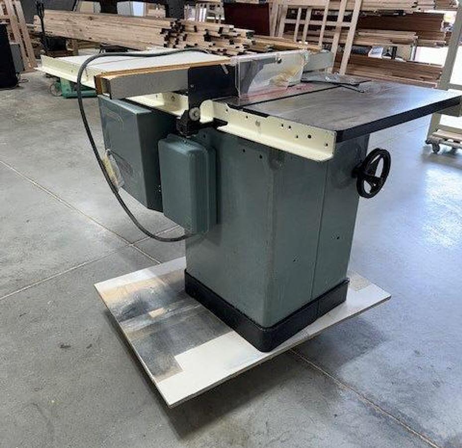 Used DELTA UNISAW 52-702, 10" TABLE SAW