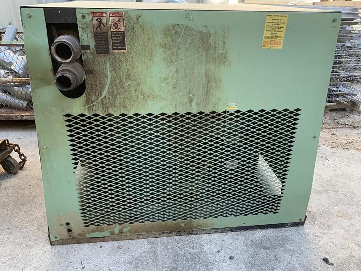 Used SULLAIR SRD-1000AC DRYER