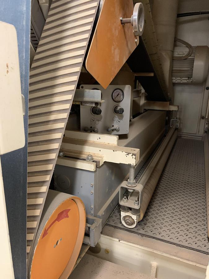 Used HEESEMANN LSM-8, 52", 4-HEAD WIDE-BELT FINISH SANDER