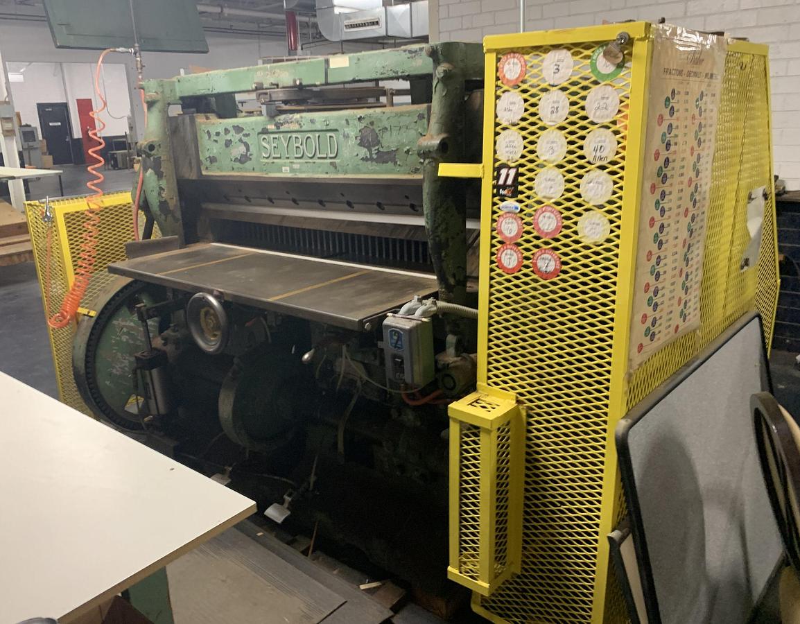 Used SEYBOLD 56" VENEER GUILOTINE CLIPPER