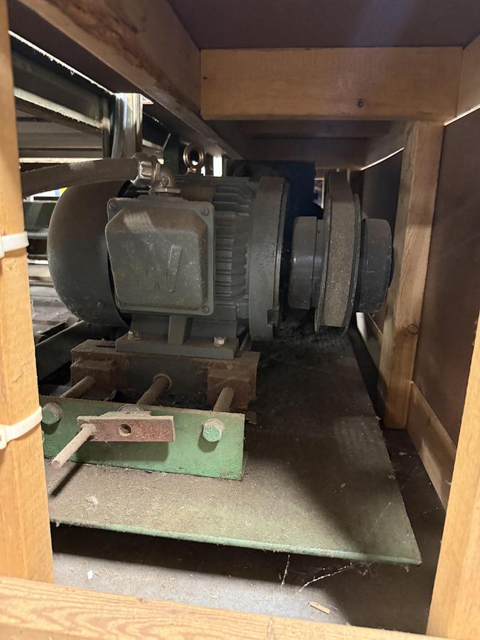 Used 30" WIDE X 75' LONG LONG SLAT-BED CONVEYOR