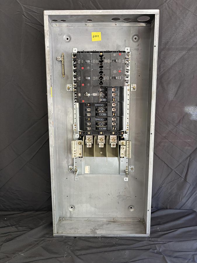 Used LOT OF VARIOUS ELECTRIC DISCONECTS AND PANAL BOXES