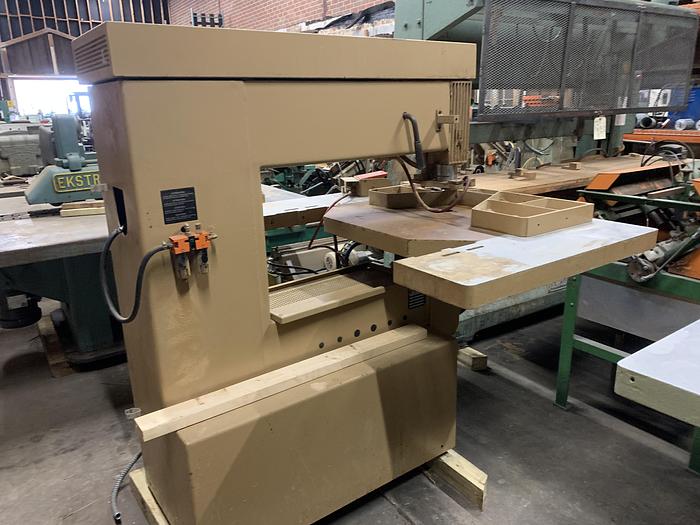 Used SCMI R9 OVERHEAD PIN ROUTER