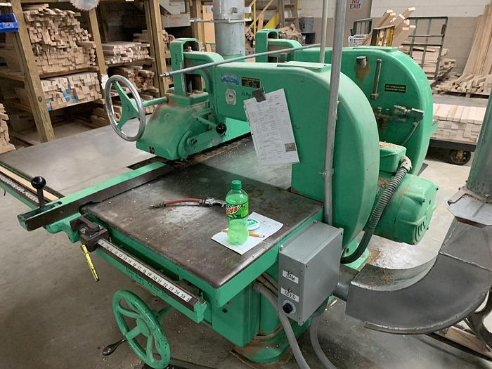 Used EKSTROM-CARLSON "E" STRAIGHT-LINE RIPSAW