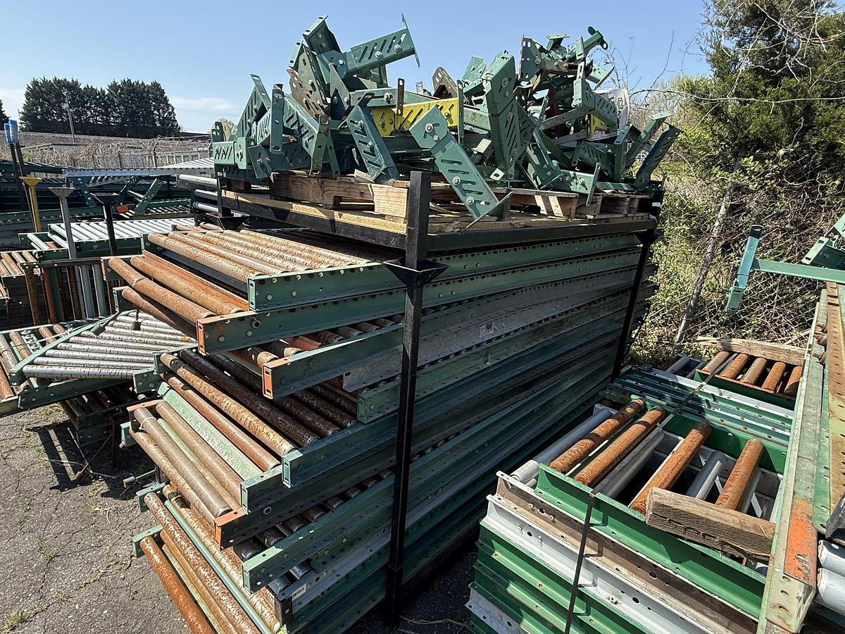 Used LOT OF ROLLER CONVEYOR