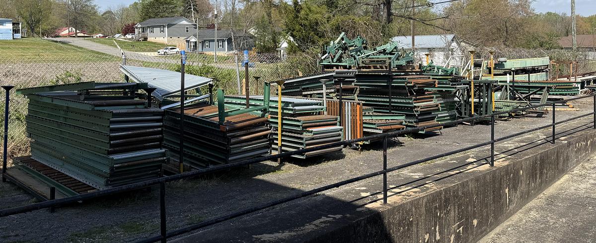 Used LOT OF ROLLER CONVEYOR