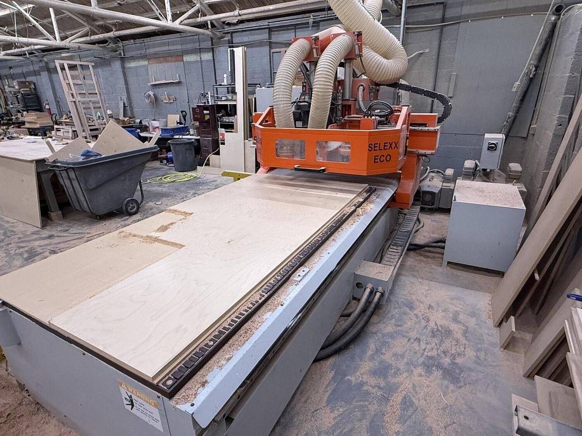 Used ANDERSON OMNITECH SELEXX-ECO 4FT x 8FT CNC ROUTER