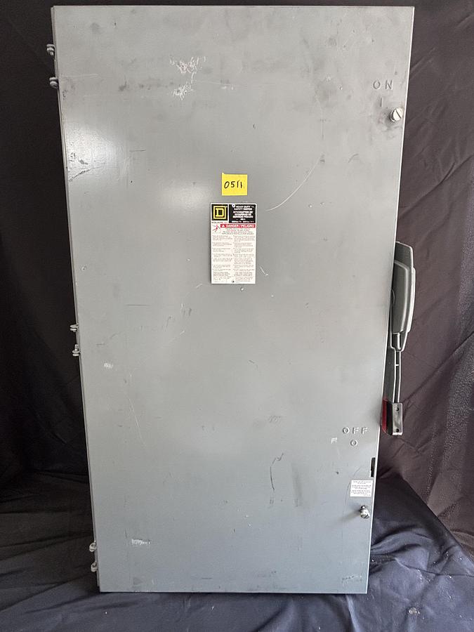 Used LOT OF VARIOUS ELECTRIC DISCONECTS AND PANAL BOXES