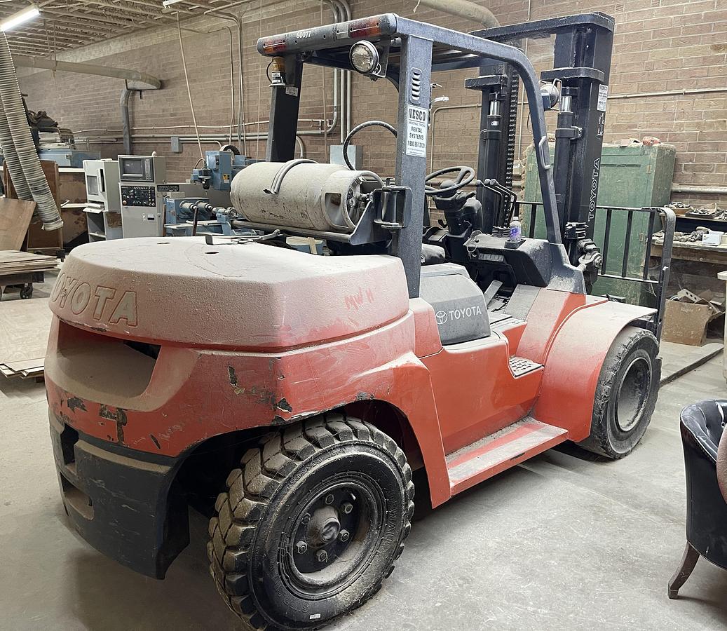 Used TOYOTA 7FGU70, 15,5000 LB PROPANE FORK-LIFT