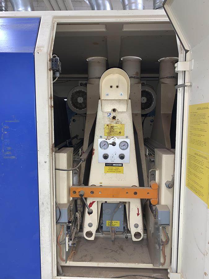 Used HEESEMANN LSM-8, 52", 4-HEAD WIDE-BELT FINISH SANDER