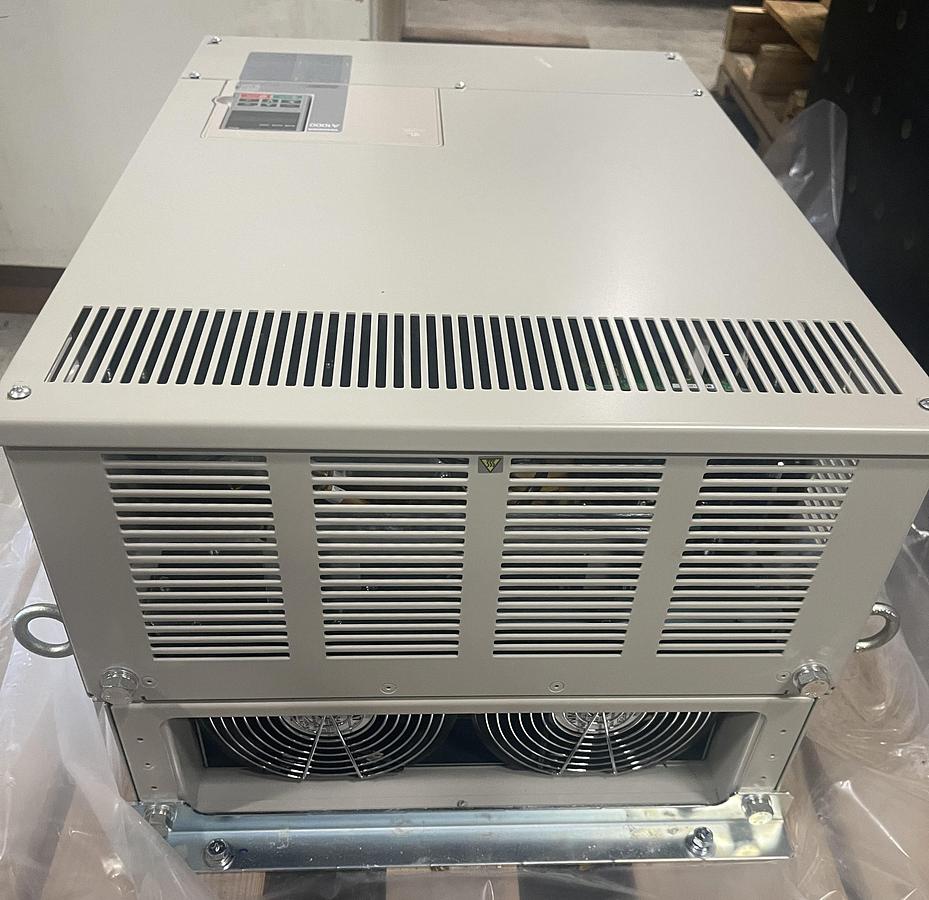 YASKAWA A1000, CIMR-AU4A0208AAA, AC DRIVE