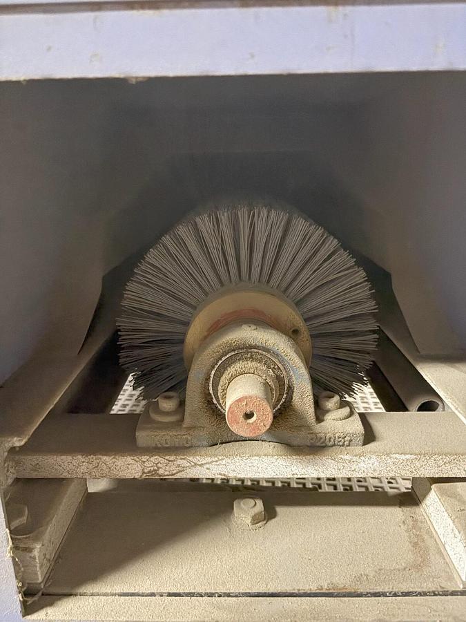 Used GIARDINA G95-31S, 52" DOUBLE-HEAD WIDE-BELT DENIBBING SANDER