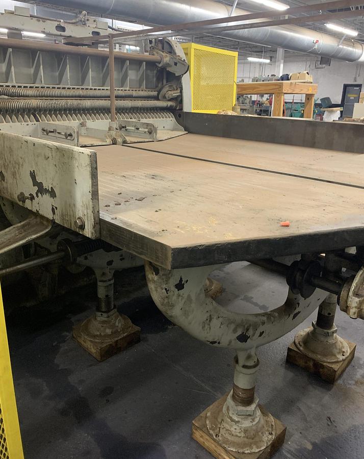 Used SEYBOLD 72" VENEER GUILOTINE CLIPPER