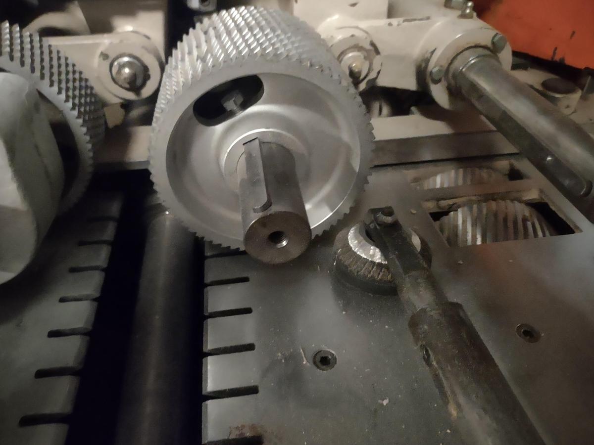 Used USED (GND) GN SERIES 6 X 9, 6-SPINDLE MOULDER