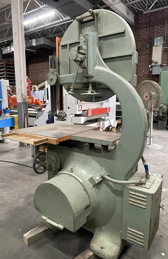 Used OLIVER 117-D, 30" BANDSAW
