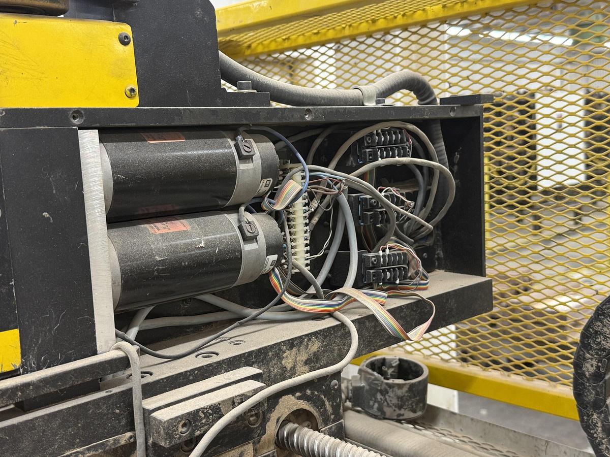 Used MCKNIGHT-MILLER, M-410 CNC MULTI-SPINDLE VERTICAL BORING