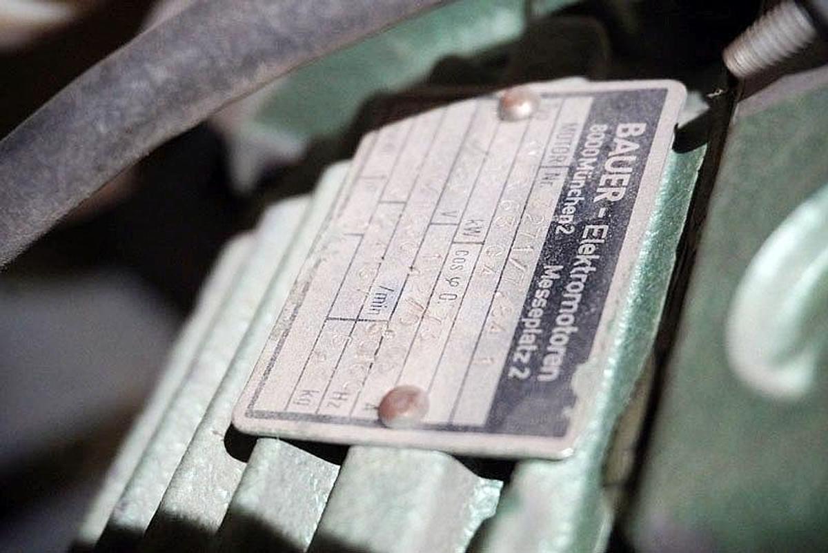 Used BARBERAN RL-30 PROFILE WRAPPER AND FEEDER