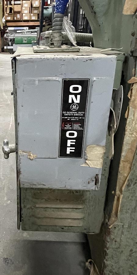 Used OLIVER 117-D, 30" BANDSAW