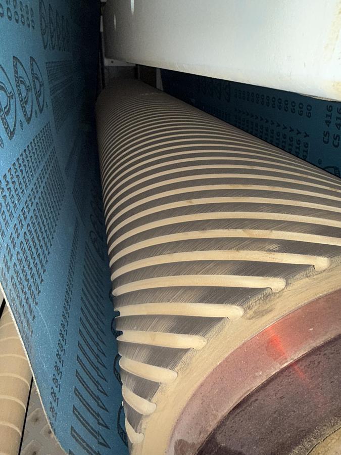 Used VIET CHALLENGE 3333, 52", 3-HEAD WIDE-BELT SANDER