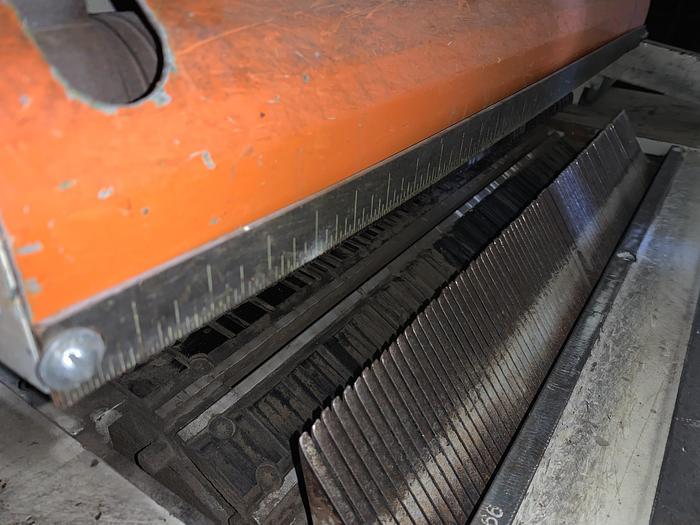 Used MEREEN-JOHNSON 424-DC, 24" GANG RIPSAW