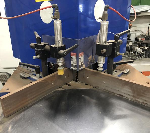 Used CTD (TOE-KICK) DOUBLE MITER SAW