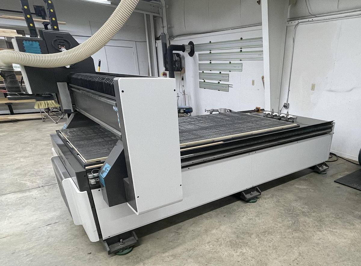 Used CNC PLUS M5S-1325, 4' x 8', 3-AXIS CNC ROUTER WITH LINEAR 4-TOOL TOOL-CHANGER