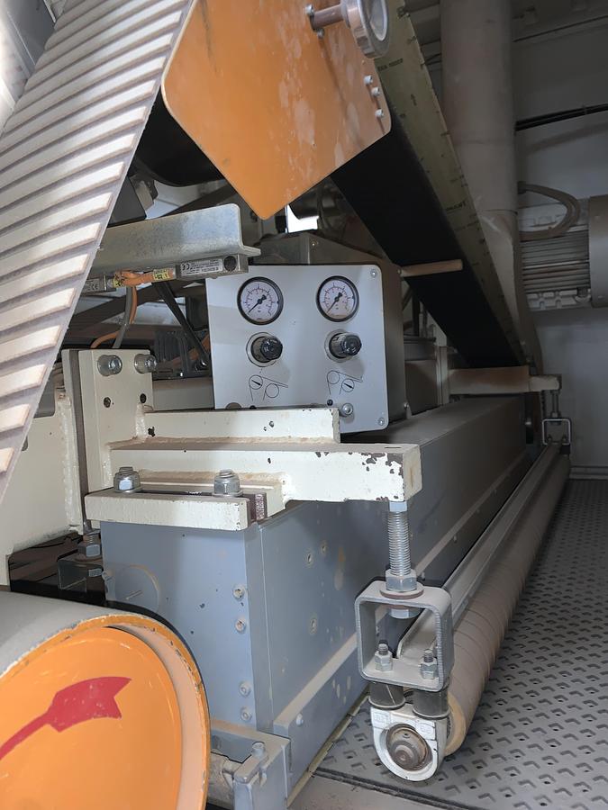 Used HEESEMANN LSM-8, 52", 4-HEAD WIDE-BELT FINISH SANDER