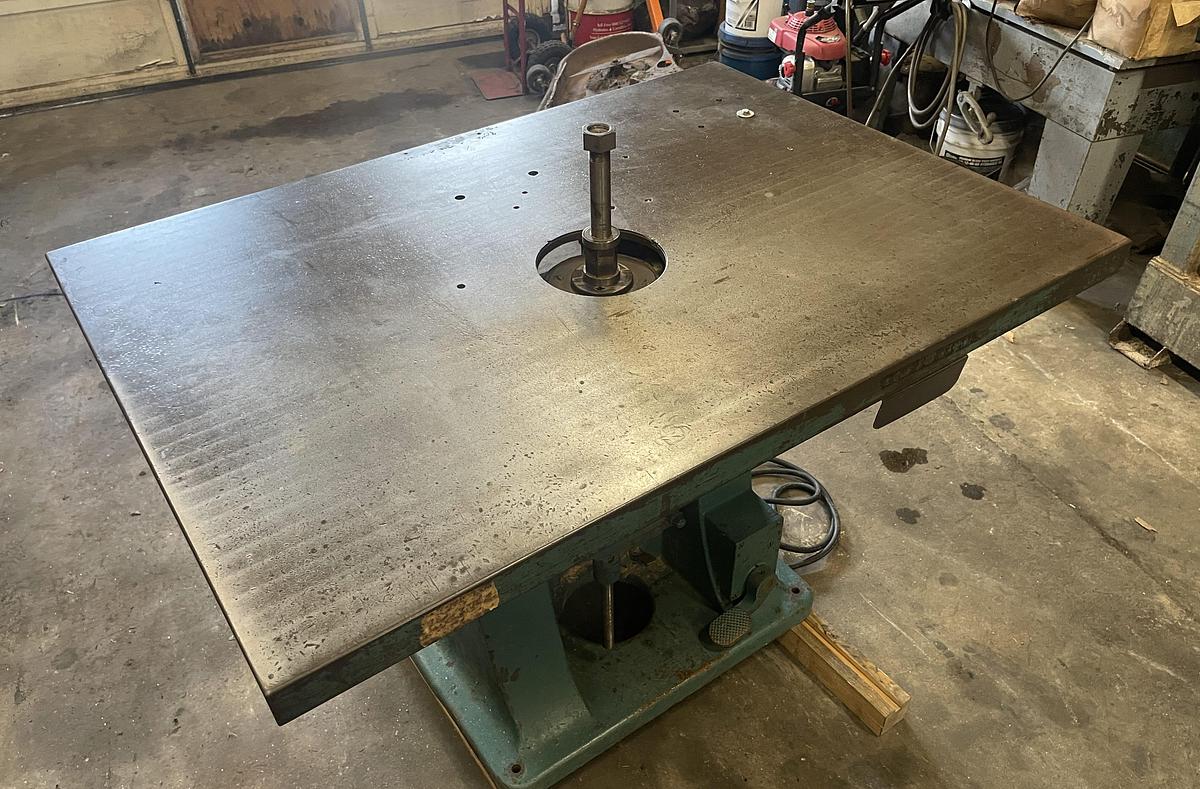 Used WHITNEY NO. 182 SINGLE-SPINDLE SHAPER