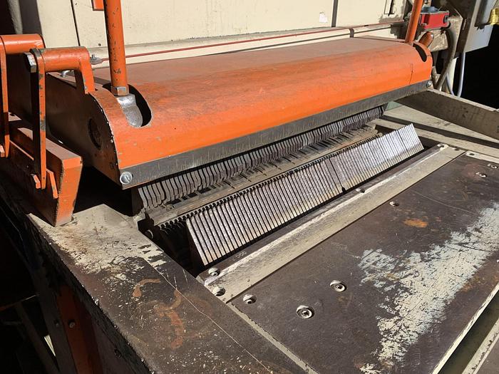Used MEREEN-JOHNSON 424-DC, 24" GANG RIPSAW