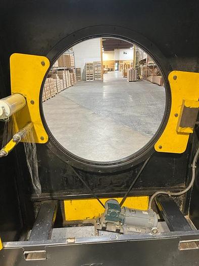Used YELLOW JACKET "STINGER" ORBITAL STRETCH WRAP MACHINE