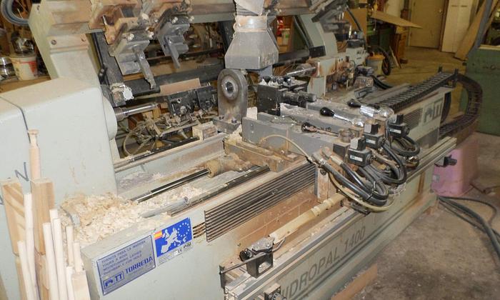 Used TORREDA  HIDROPAL-1400 COPY LATHE