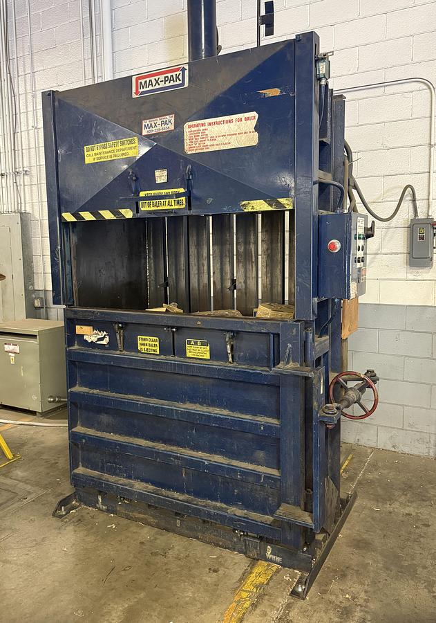 Used MAX-PAK 6' X 4' VERTICAL CARDBOARD BAILER