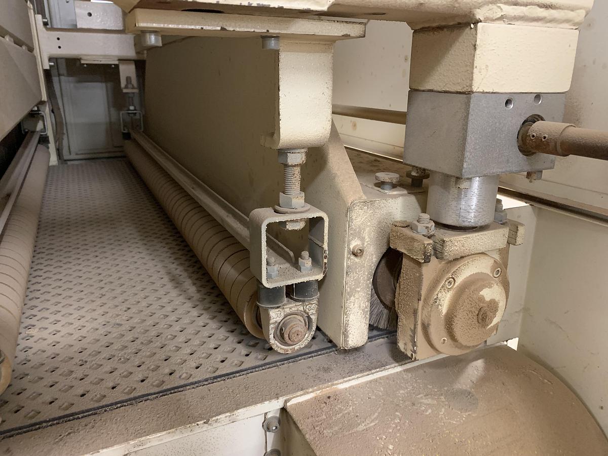 Used HEESEMANN LSM-8, 52", 4-HEAD WIDE-BELT FINISH SANDER