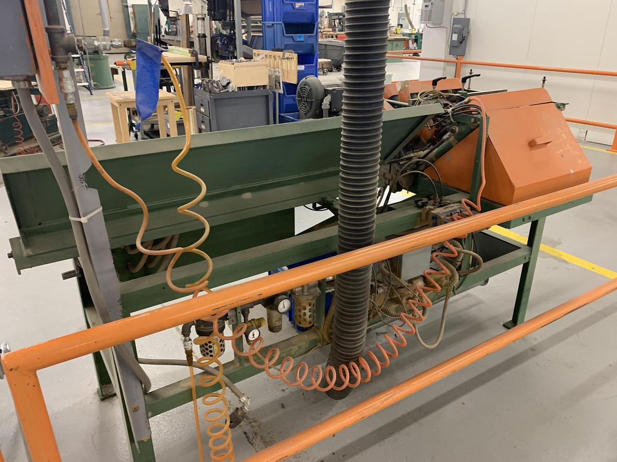 Used NICHOLS SEMI-AUTOMATIC CLEAT TRIM AND BORE MACHINE