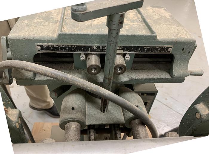 Used NEWTON   B-100 DOUBLE-SPINDLE HORIZONTAL BORING MACHINE