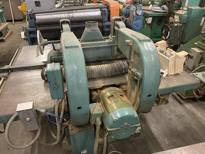 Used EKSTROM-CARLSON E STRAIGHT-LINE RIPSAW W/DC CHAIN DRIVE