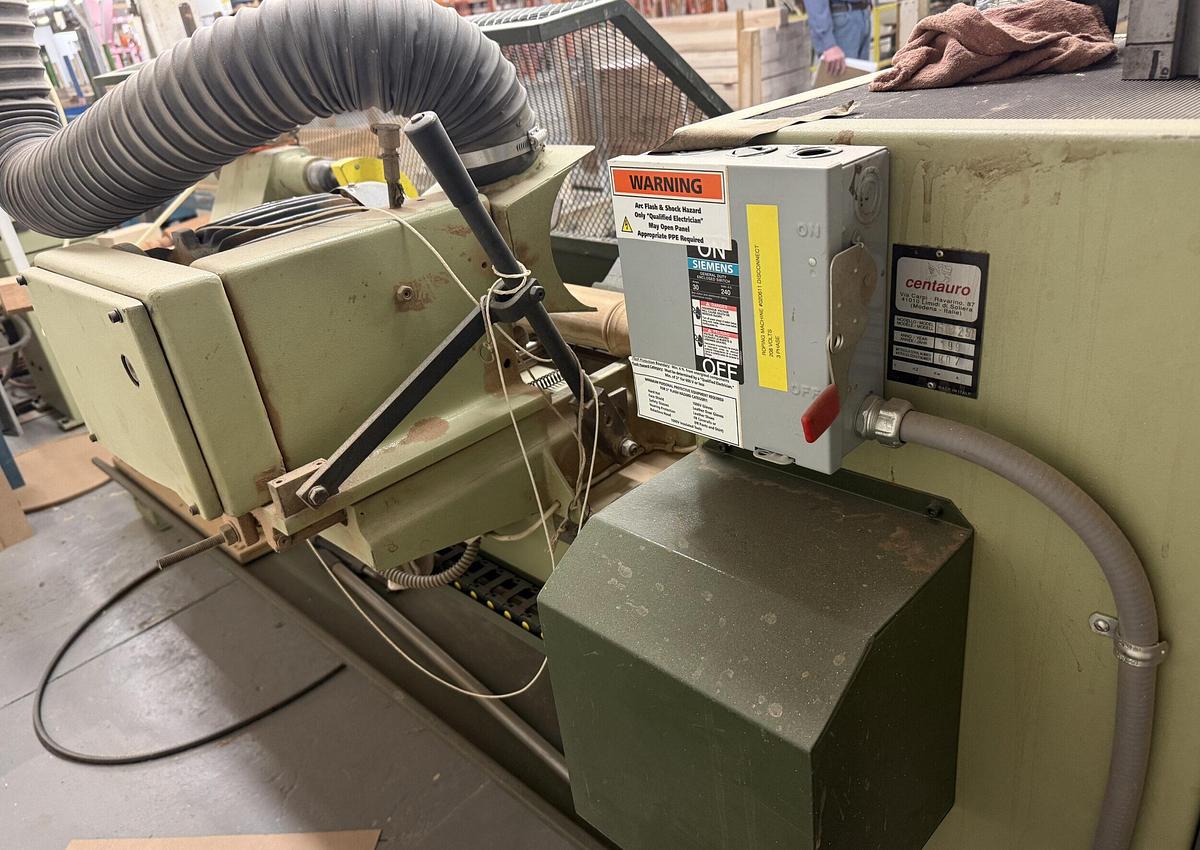 Used CENTAURO, FTB-250 LATHE