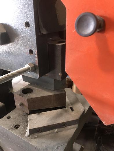 Used EDWARDS 100 TON, IV JAWS HYDRAULIC IRON WORKER 4 STATION ANGLE PLATE NOTCH PUNCH MACHINE