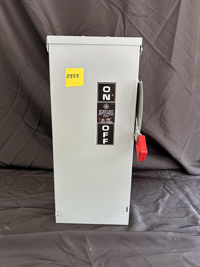 Used LOT OF VARIOUS ELECTRIC DISCONECTS AND PANAL BOXES