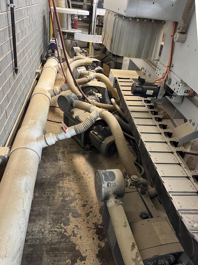 Used WEEKE VANTECH 480, 4' x 8' CNC ROUTER WITN PANEL MATERIAL HANDLING & INTEGRATED DUST COLLECTION SYSTEM