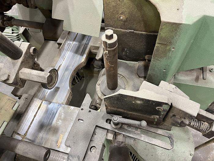 Used WEINIG  H-22 BL, 8-HEAD HIGH-SPEED MOULDER