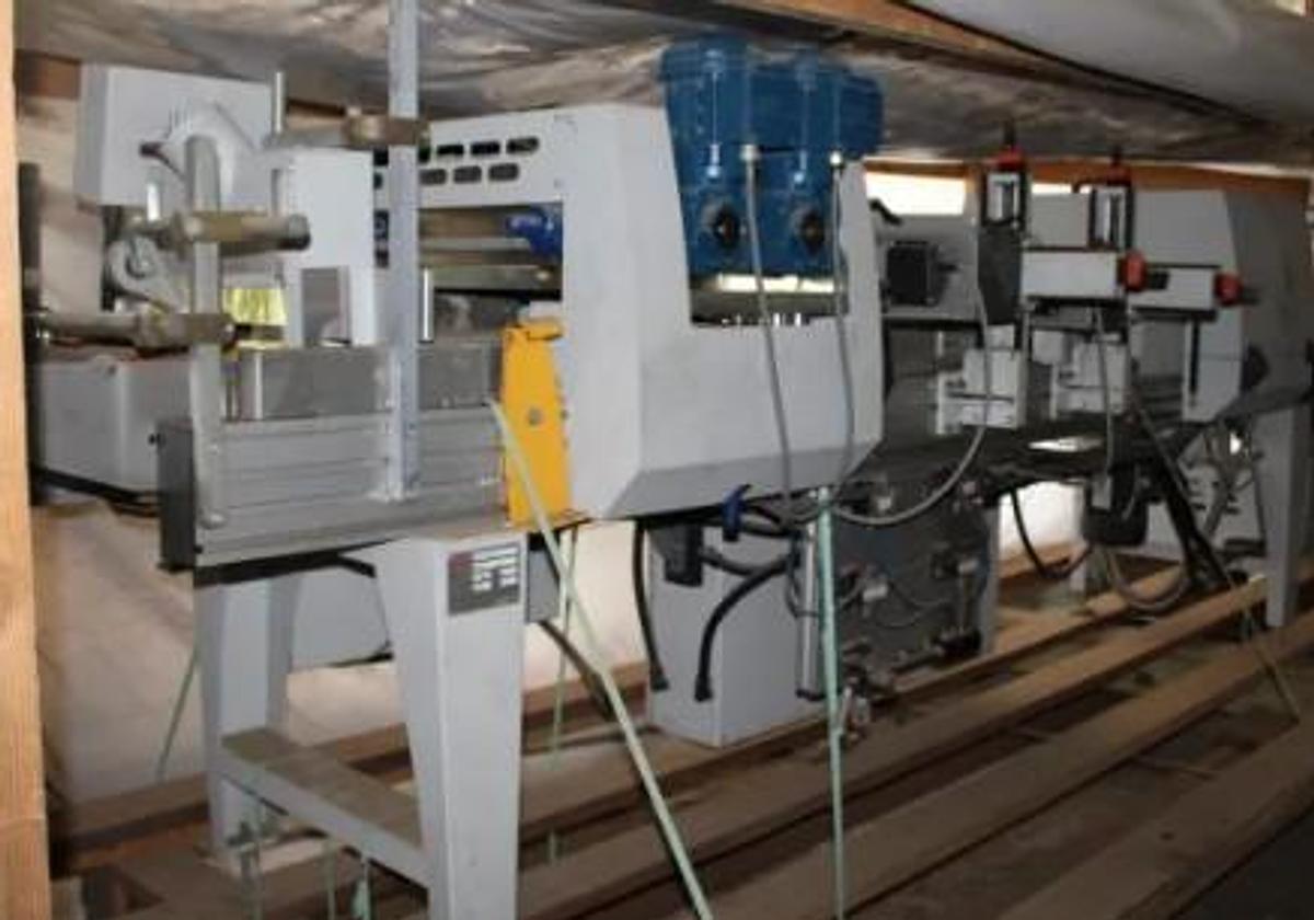 Used CEFLA CFS2 2RC 2W STAIN & FINISH LINE FOR FLOORING