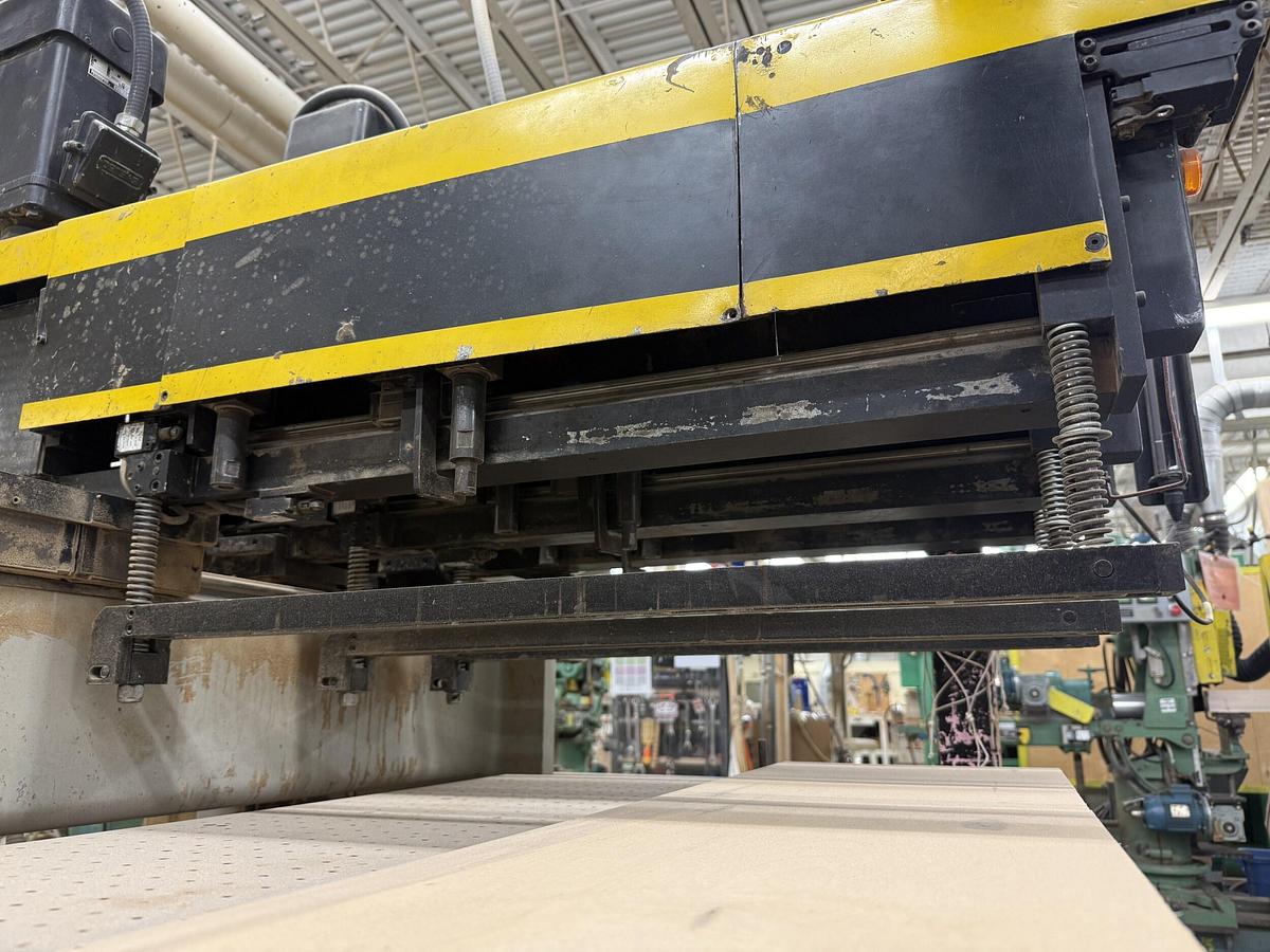 Used MCKNIGHT-MILLER, M-410 CNC MULTI-SPINDLE VERTICAL BORING