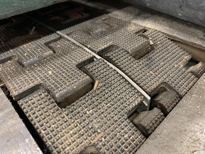 Used EKSTROM-CARLSON E STRAIGHT-LINE RIPSAW W/DC CHAIN DRIVE