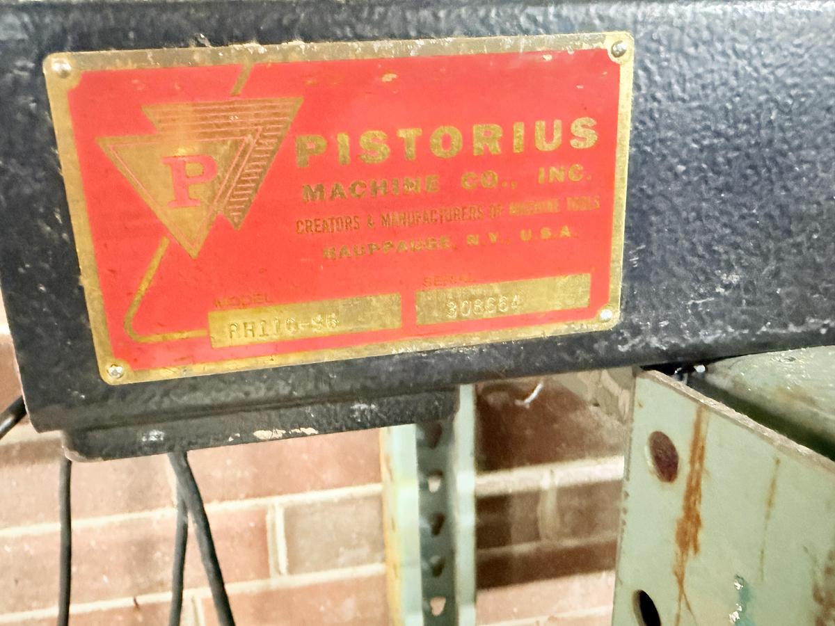 Used PISTORIUS RH11C-96, 8' AUTOMATED PUSH-STYLE FEED/STOP CONVEYOR